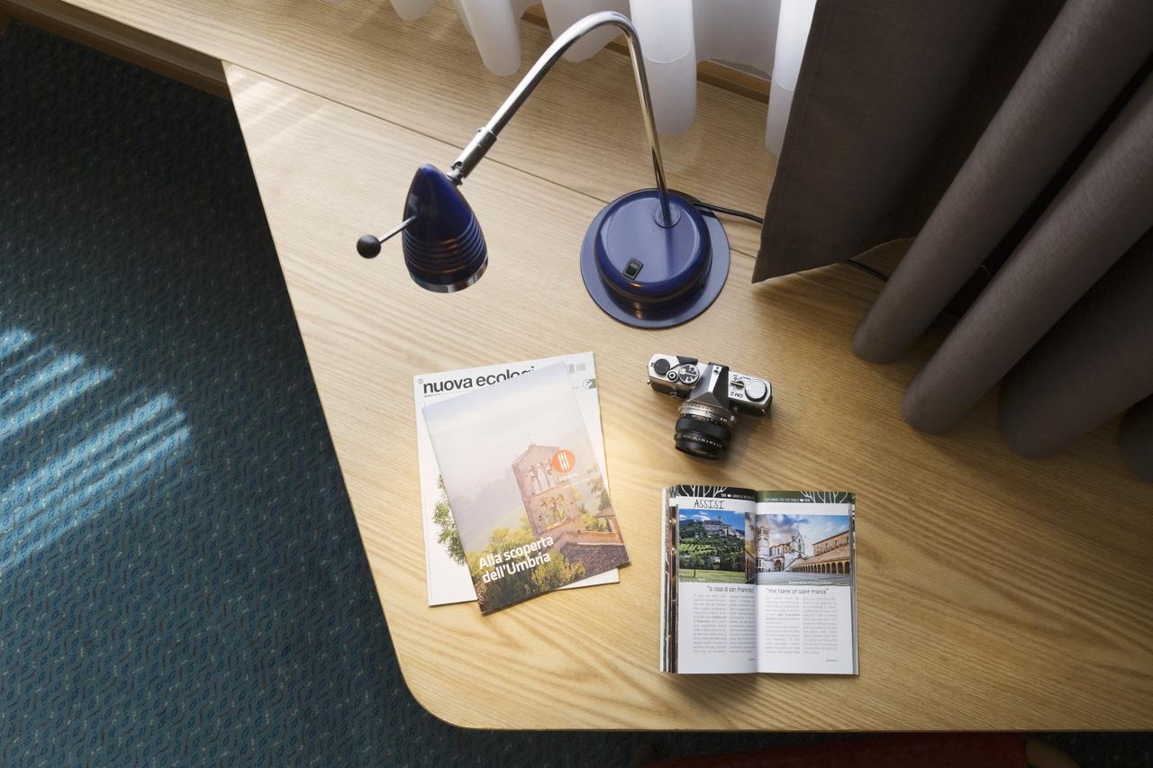 City Hotel & Suites フォリーニョ エクステリア 写真